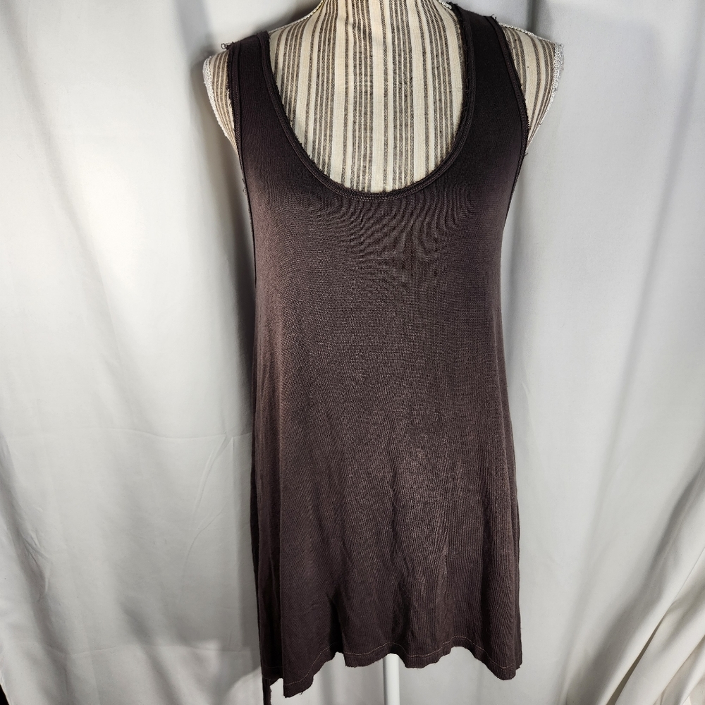 Truly Madly Deeply Los Angeles Brown Raw Edges Tunic Tank Top. Size Medium